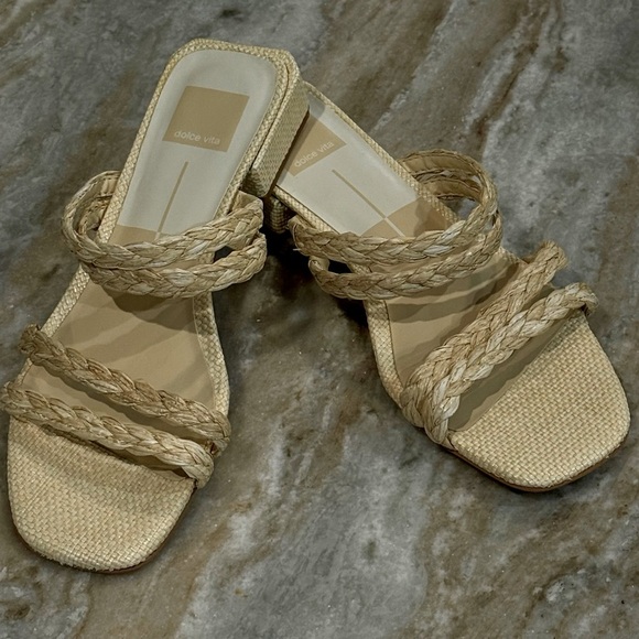 Women’s DOLCE VITA Haize raffia sandals- Size 8 - Picture 8 of 9